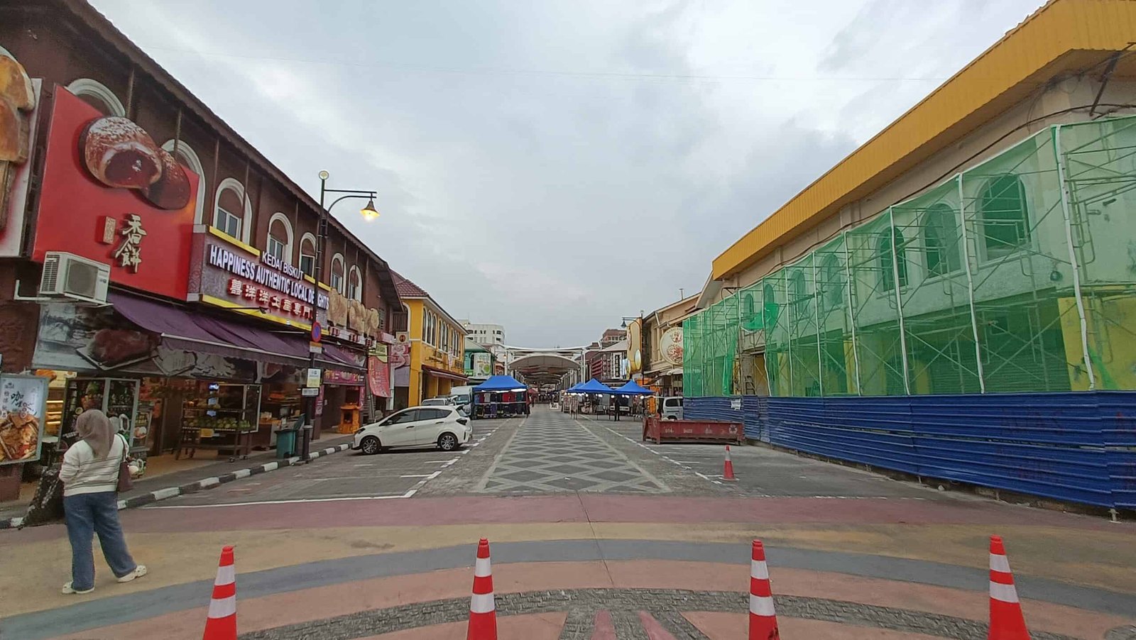 Street view of the on Kee Chicken rice shop